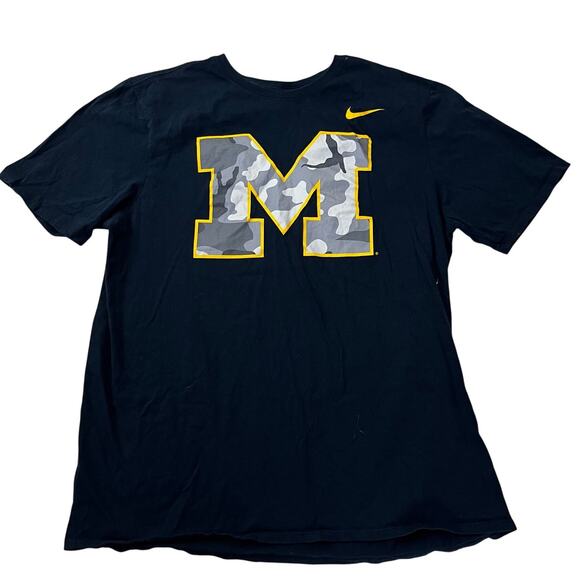 Nike University Of Michigan Wolverines Men's XL Athletic Cut Graphic T-shirt - Picture 1 of 4